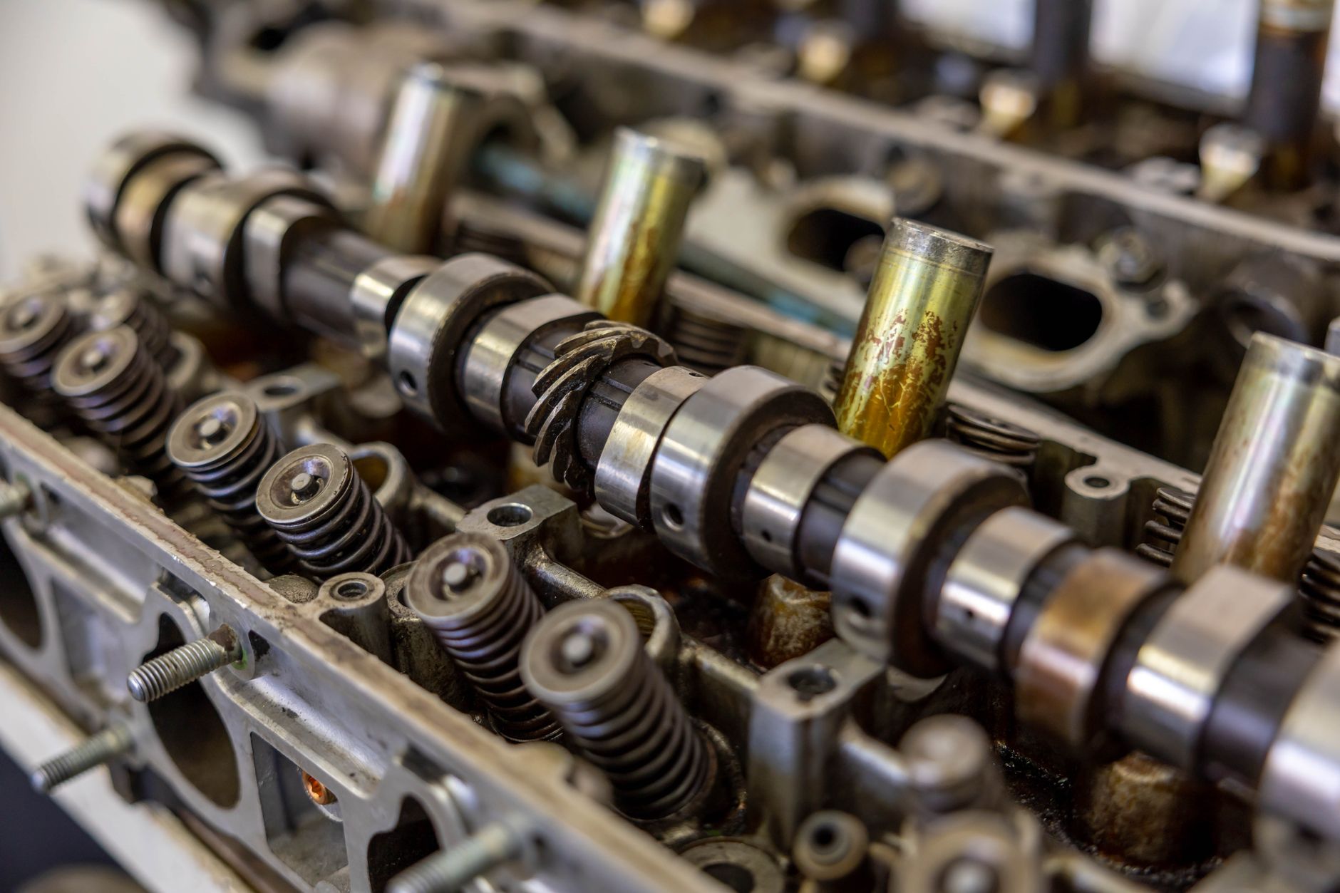 Beehive vs conical valve springs