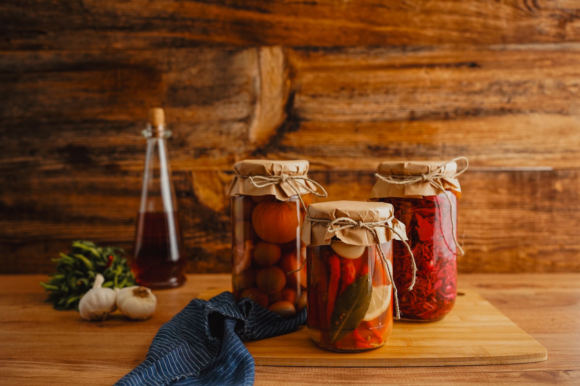 How long does garlic take to pickle